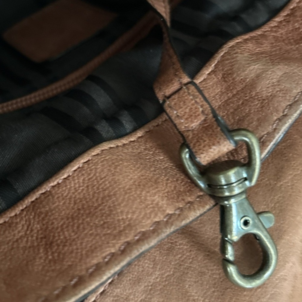 Frye Cameron Magazine Crossbody Leather Bag with Dust Bag Brown Distressed‎ - Picture 7 of 13